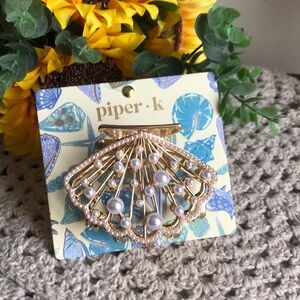 Piper•K Gold Pearl-Accented Shell Hair Clip